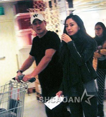 香港明星狗仔爆料新闻,香港明星隐私大揭秘  第1张